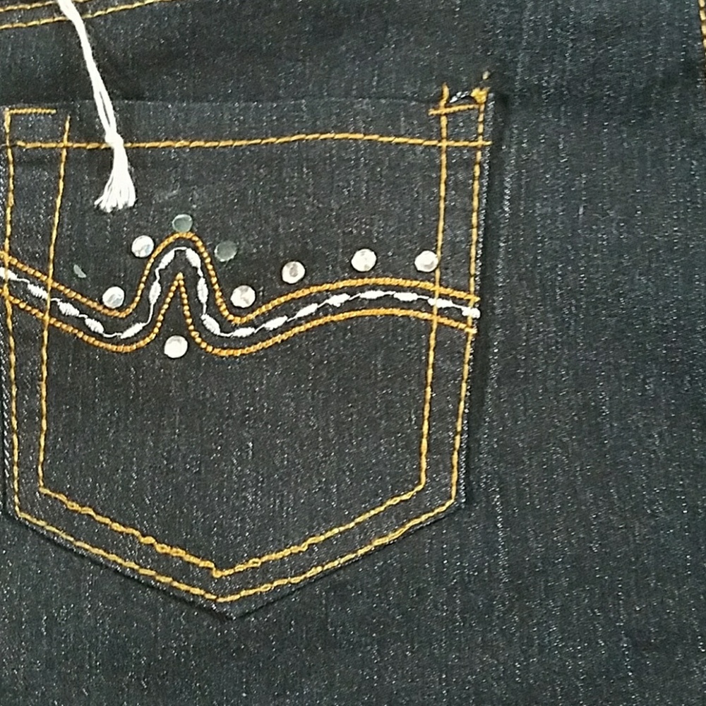 Jean - Picture 3 of 5